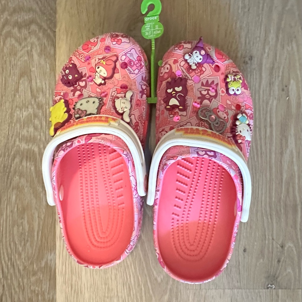 CROCS Hello Kitty Clogs with added charms